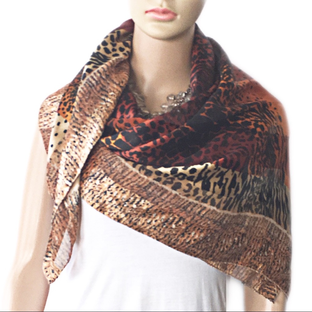 Infinity Large Leopard Scarf - Picture 3 of 7